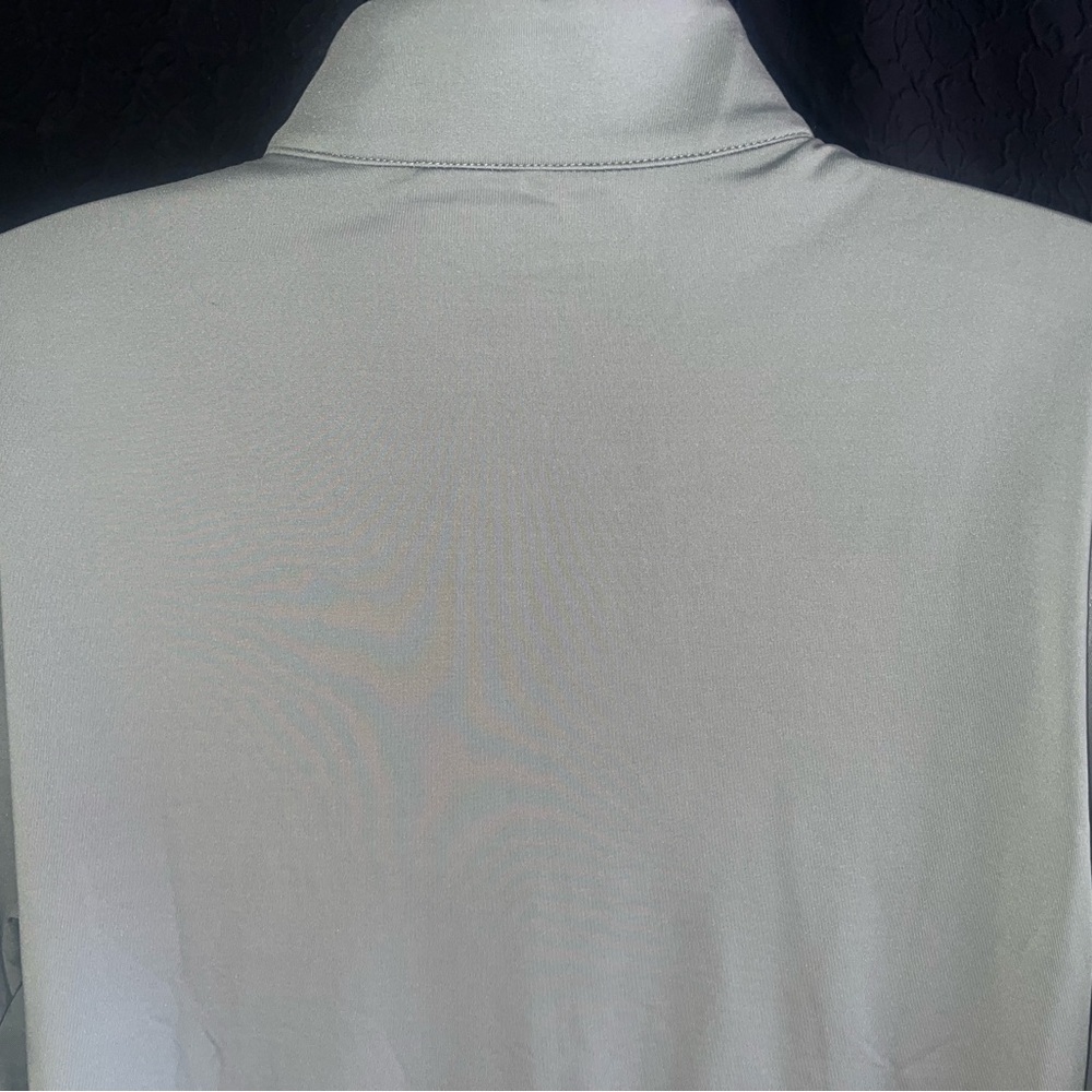 Greg Norman 1/4 Zip Pullover NWT Large Gray Performance Stretch Golf - Picture 11 of 13